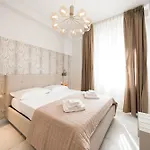 Avenue 4*